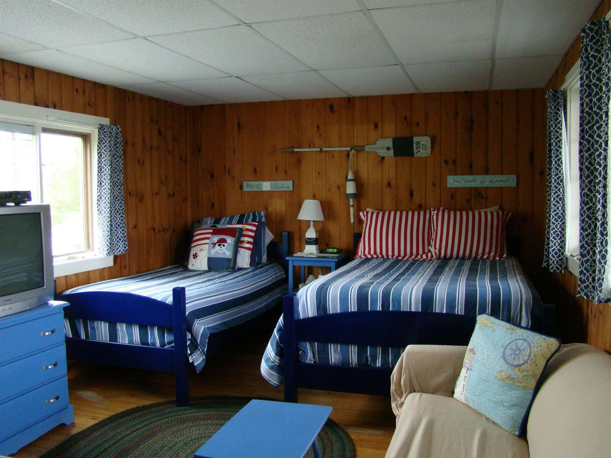 Bay Leaf Cottages & Bistro Линкълнвил Екстериор снимка